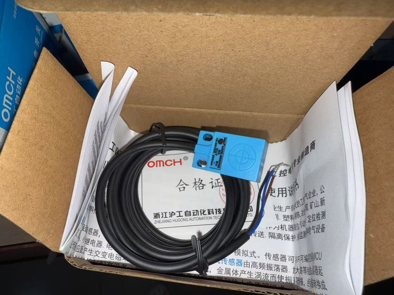 AGKB-M0524P1 – Cảm biến tiệm cận cảm ứng M5, PNP NO, 3 dây