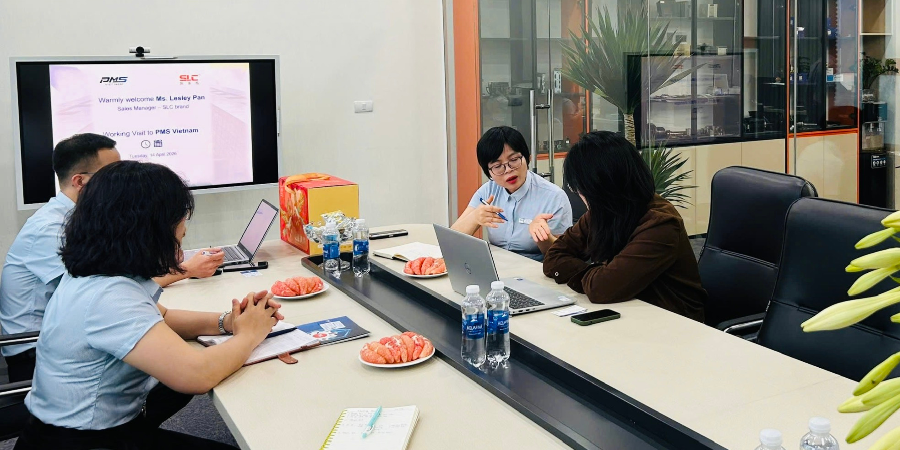 Đại diện thương hiệu SLC đến thăm và làm việc tại PMS